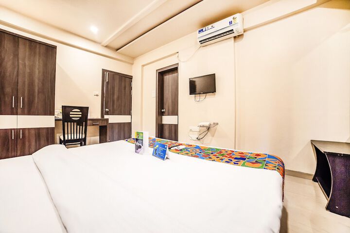 Room 14 of 24