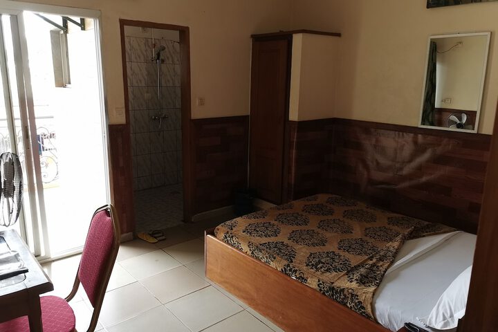 Room 35 of 37