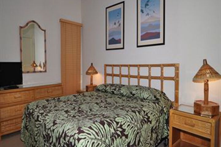 Room 5 of 61