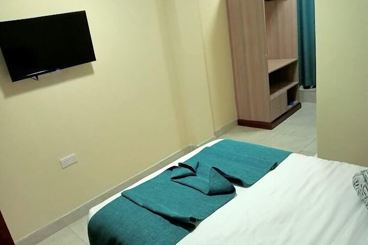Room 16 of 48