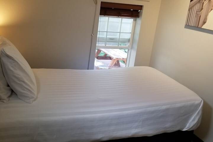 Room 12 of 43