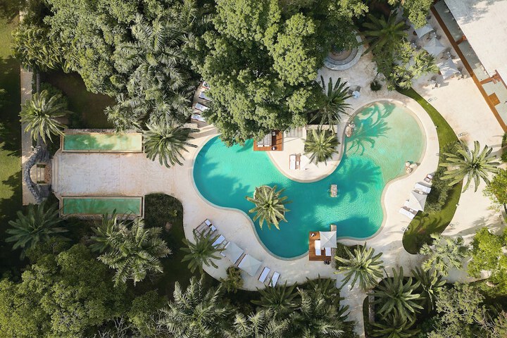 Pool 65 of 128