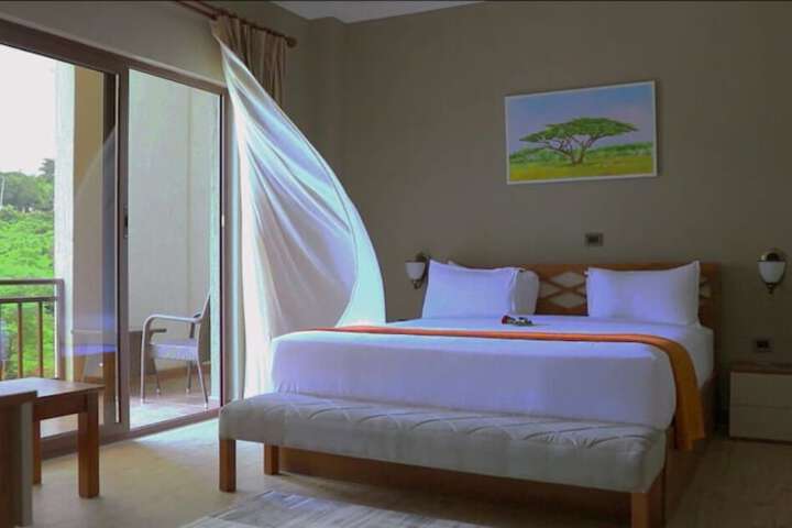 Room 13 of 53