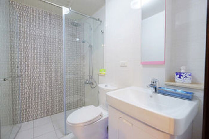 Room 4 of 31