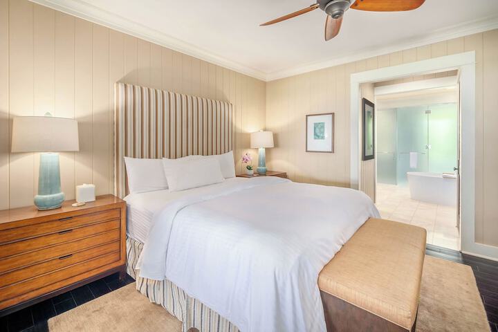 Room 44 of 546