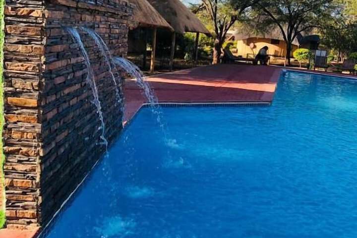 Pool 11 of 24