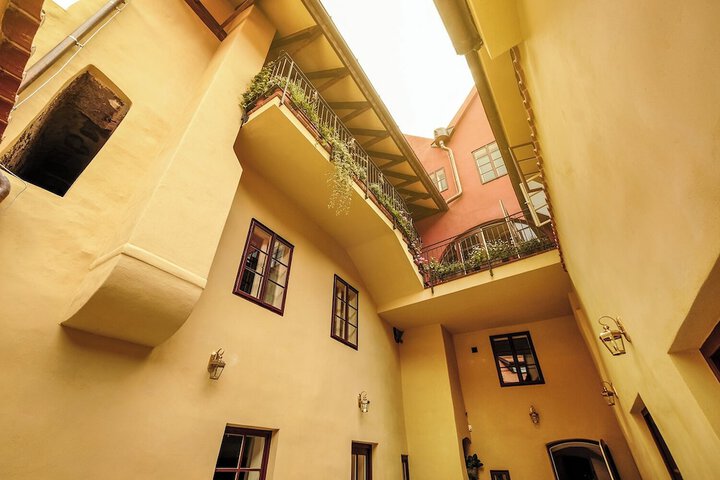 Hotel 183 of 183