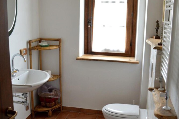 Room 18 of 32