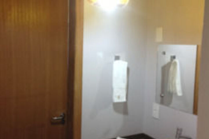 Room 5 of 31