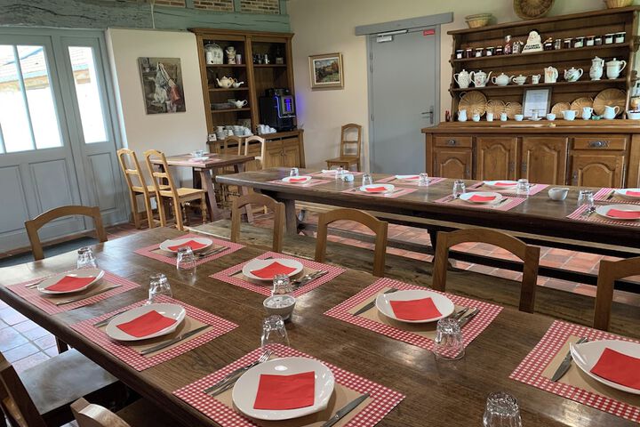 Breakfast/Coffee Service 60 of 97