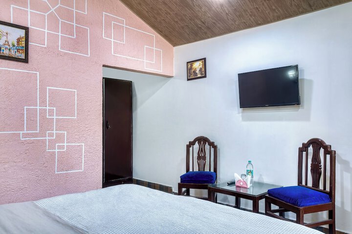 Room 15 of 37