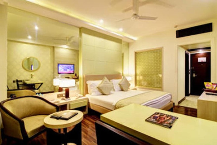 Room 8 of 41