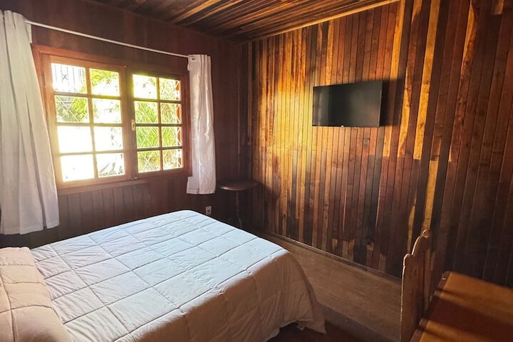 Room 5 of 25