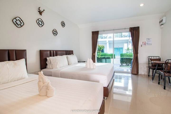 Room 5 of 33