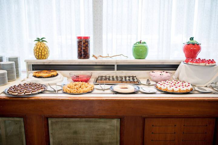 Dining 154 of 229