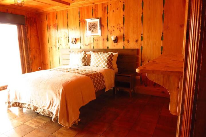 Room 5 of 28