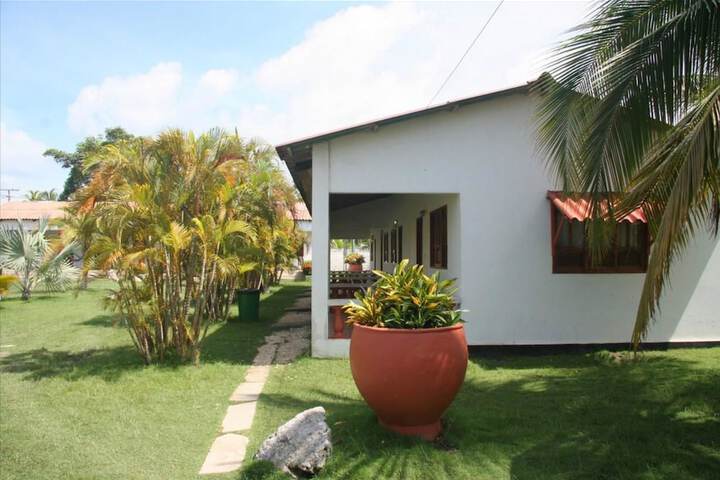 Cabañitas del Mar by Rotamundos in Coveñas