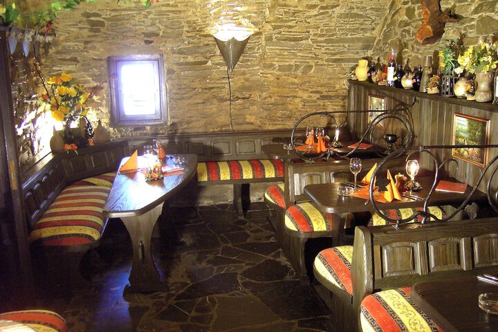 Dining 27 van 56