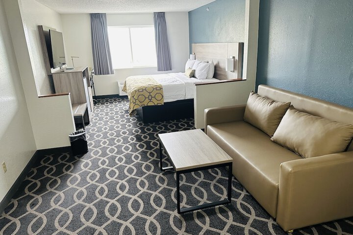 1 King Bed Mobility Accessible (12 of 29)
