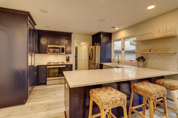 Exterior of Pet Friendly New Kitchen & Baths 3 Kings 2 Bunks 2 Twins Bikes & Beach Gear included