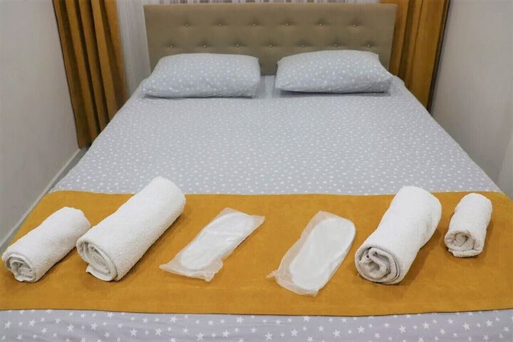 Room 5 of 16