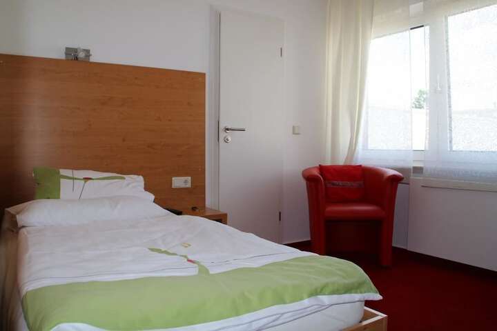 Room 4 of 46