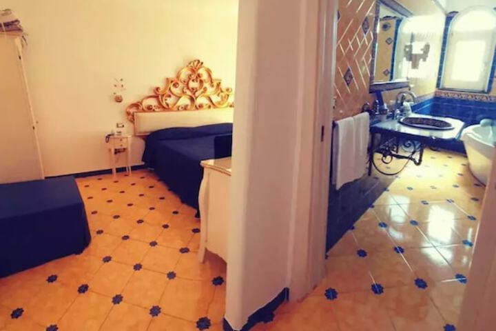 Room 35 of 158