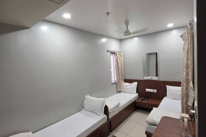 Room 5 of 59