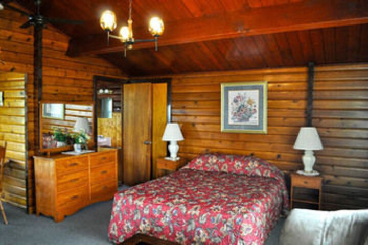 Room 2 of 53