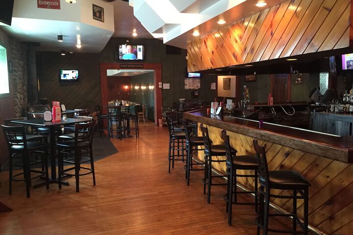 Sports bar
