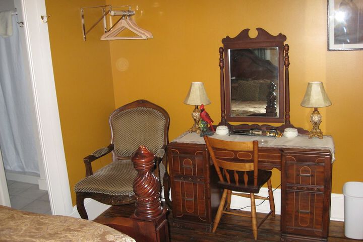 Room 14 of 114