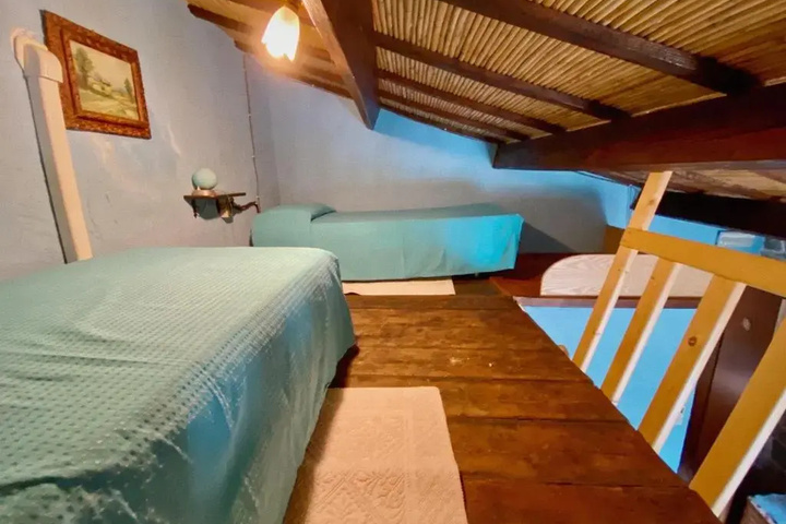 Room 2 of 13