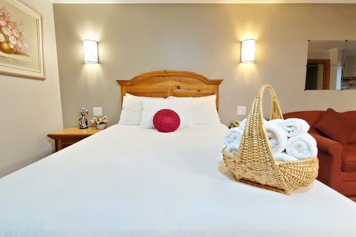 Room 47 of 181