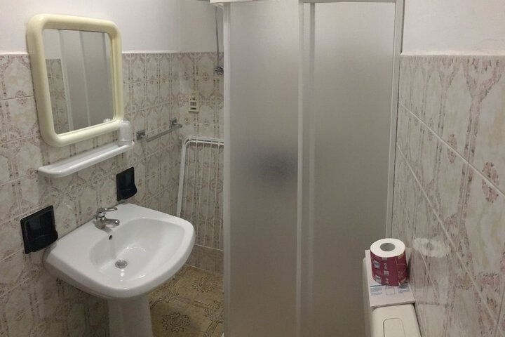 Room 19 of 29