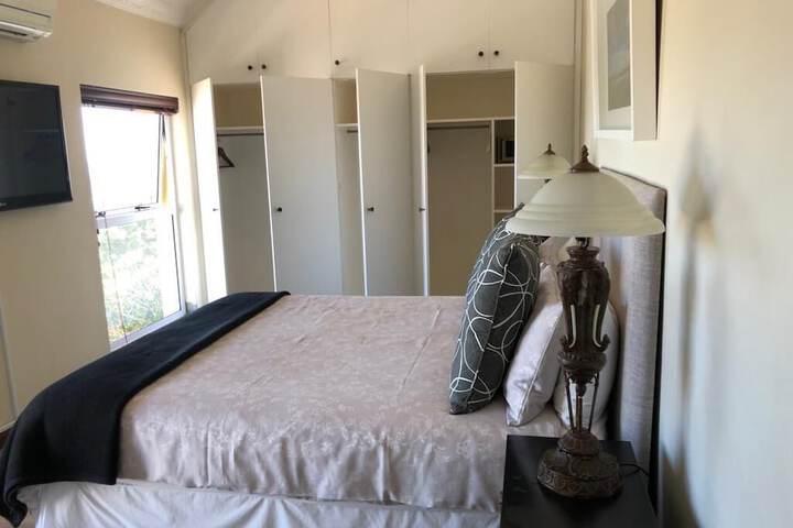Room 35 of 42