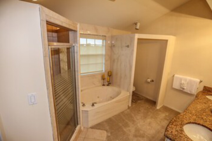 Room 8 of 37