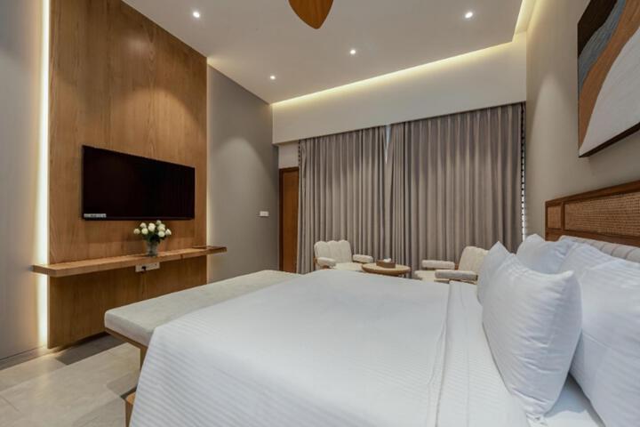 Room 16 of 35