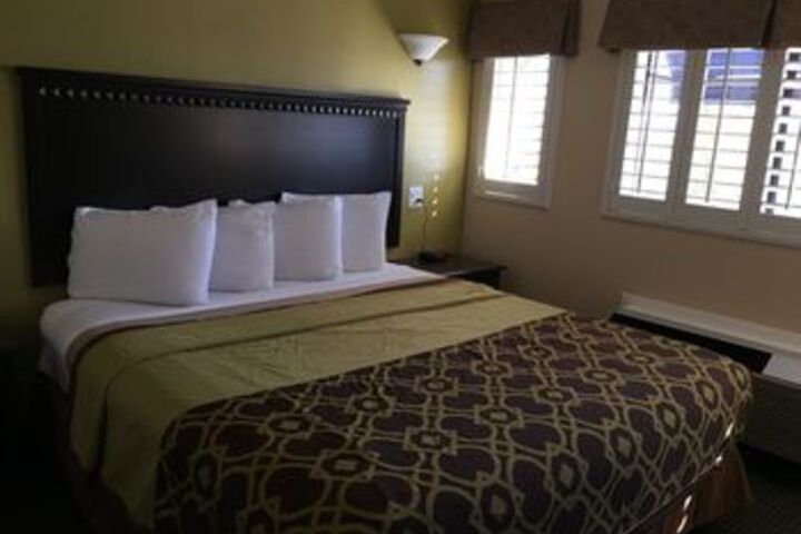 Room 37 of 87