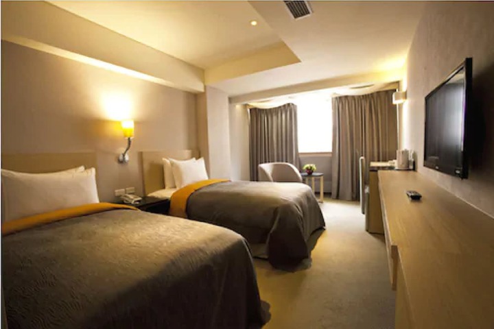 Room 17 of 51