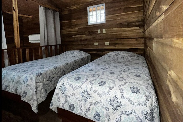 Room 2 of 7