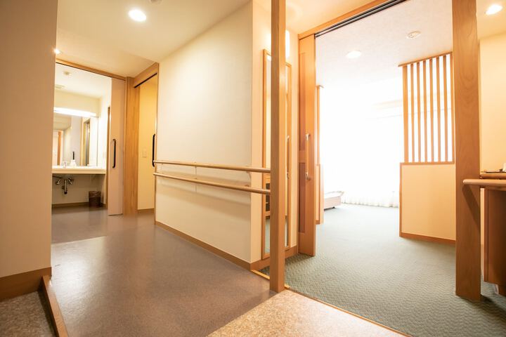 Room 13 of 84