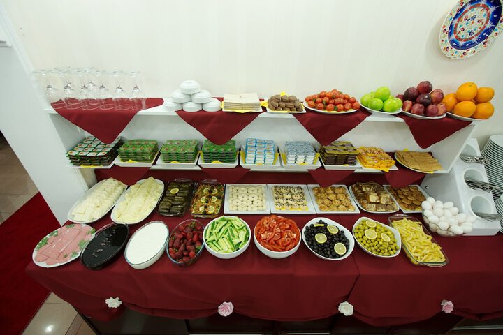 Dining 48 of 61