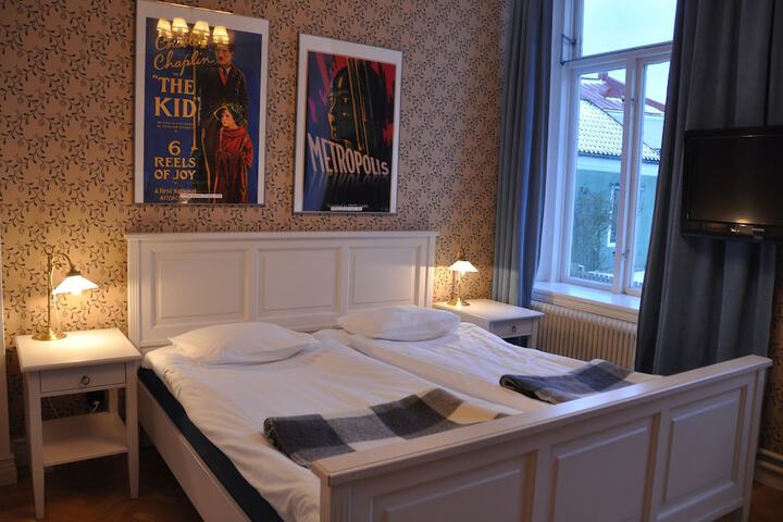 Room 5 of 45