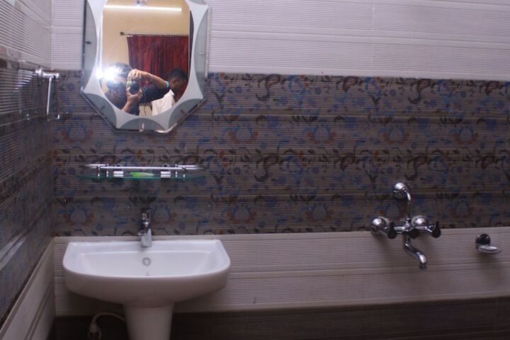 Room 18 of 20