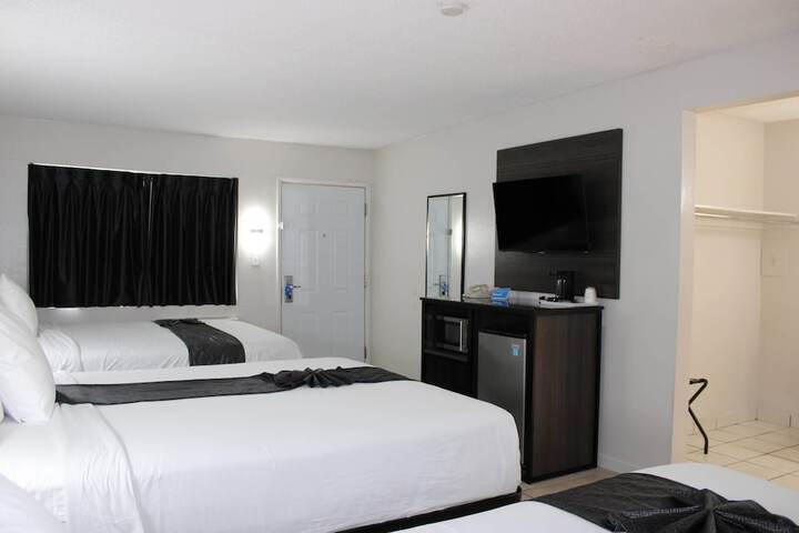 Room 15 of 65