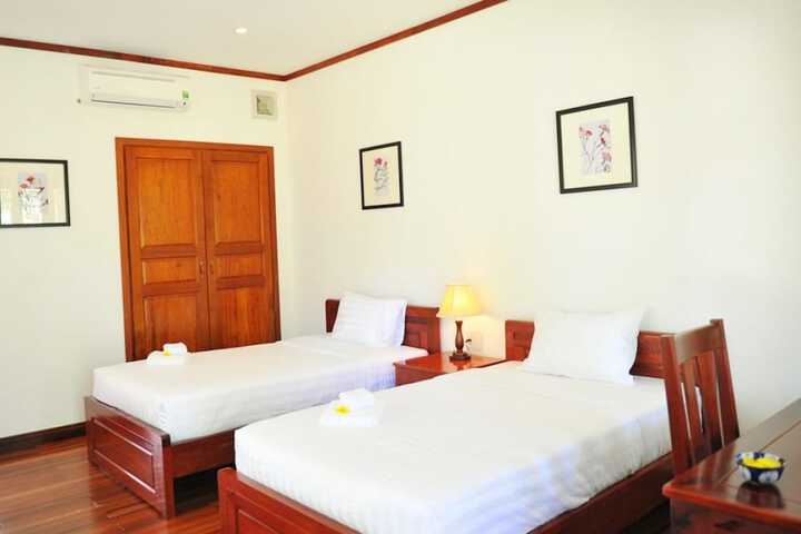 Room 6 of 109