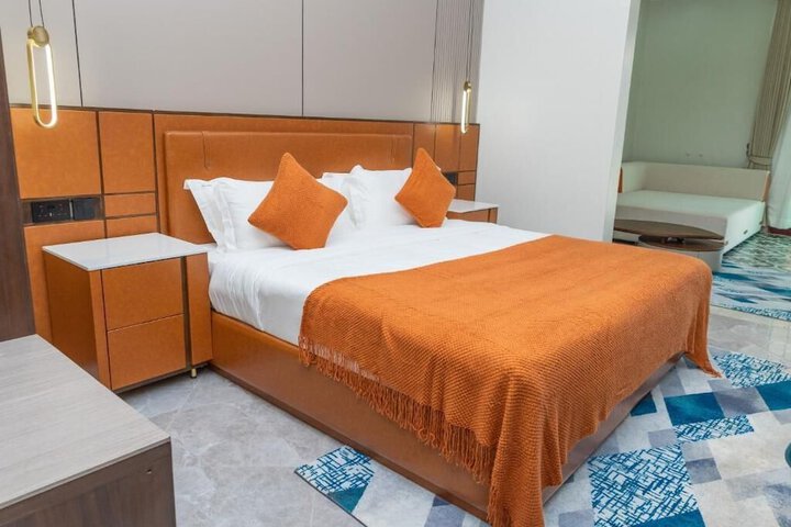 Room 7 of 139