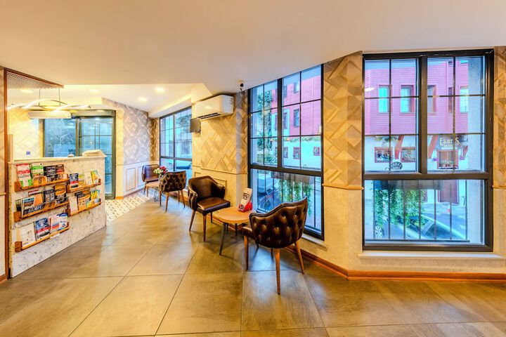 Ballroom/Hall 108 of 113