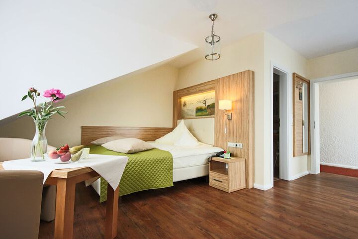 Room 10 of 74