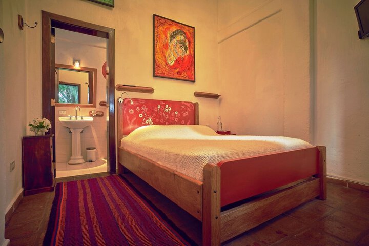 Room 9 of 36